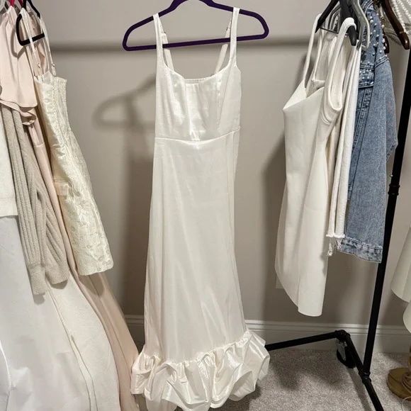 Show Me Your MuMu White Wedding Dress - Picture 1 of 3